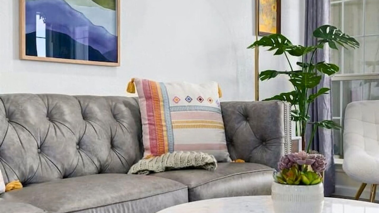 Photo of Livingroom in Highland Lake Estates