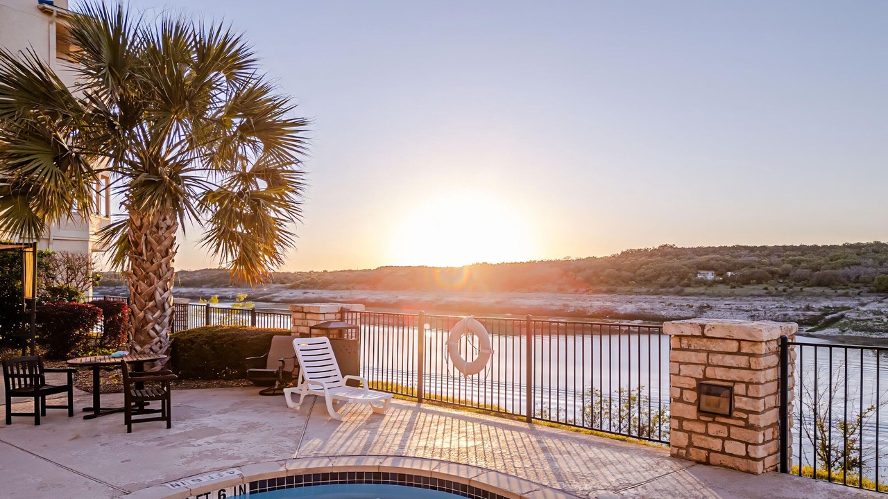 Photo of Patio Balcony in Highland Lake Estates