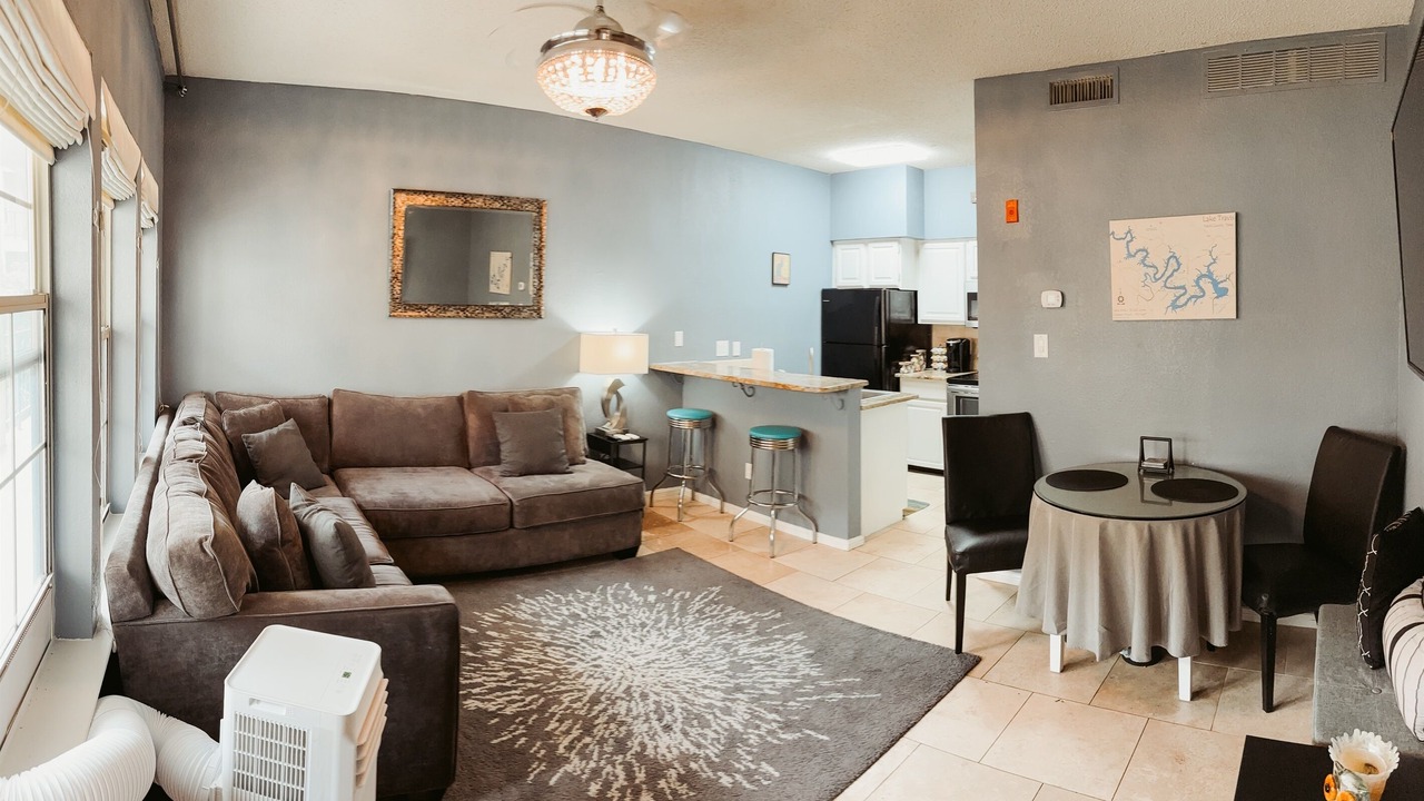 Photo of Livingroom in Highland Lake Estates