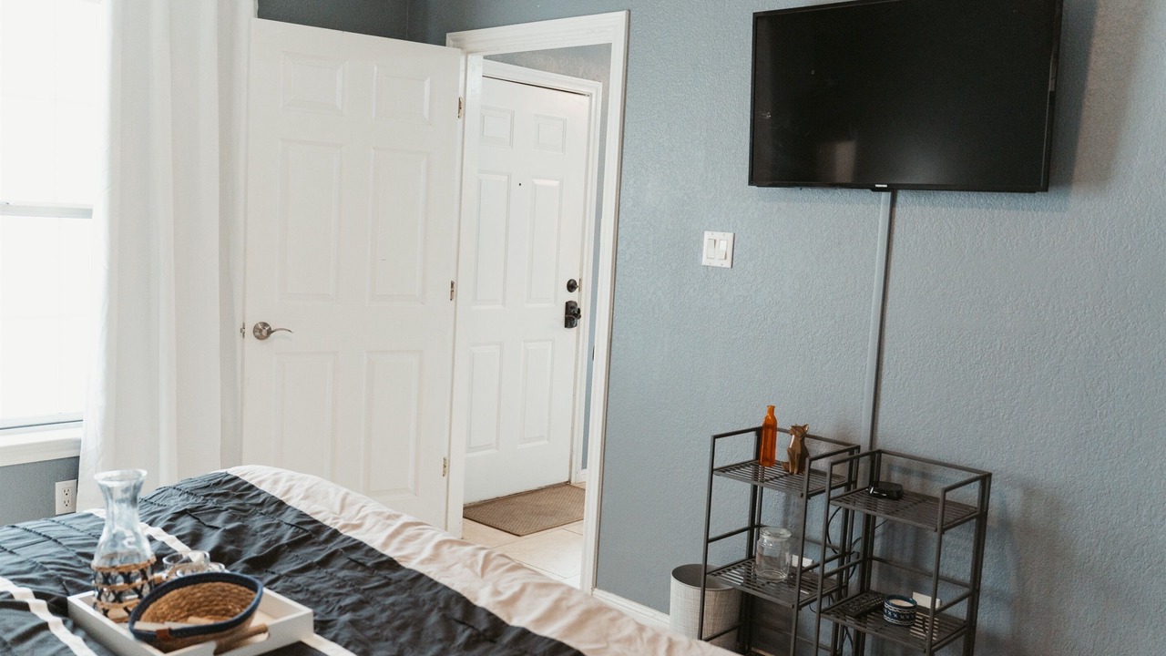 Photo of Bedroom in Highland Lake Estates