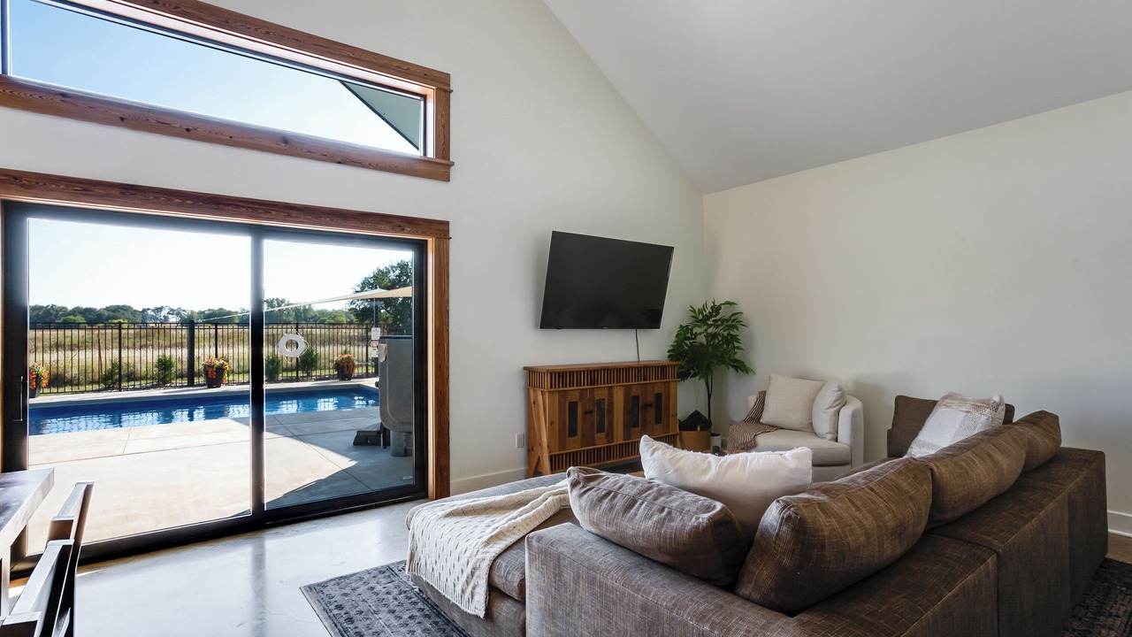 Photo of Livingroom in Murdock