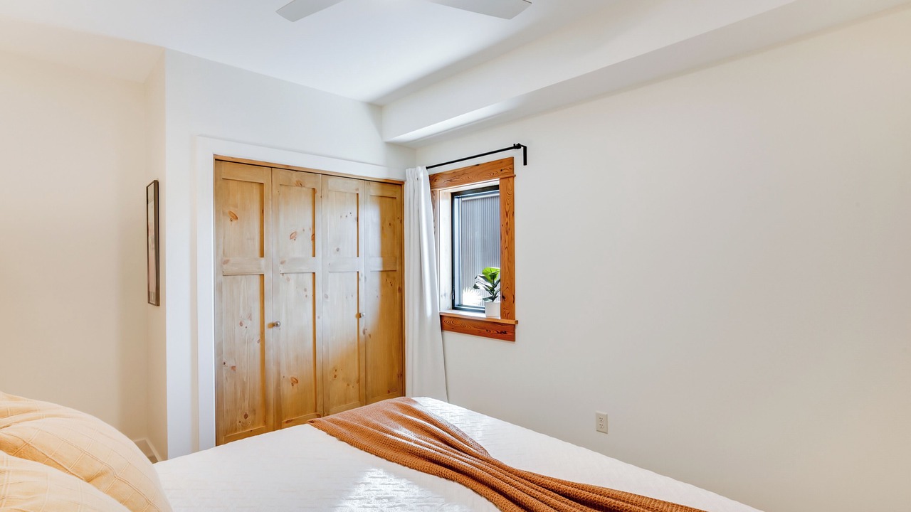 Photo of Bedroom in Murdock