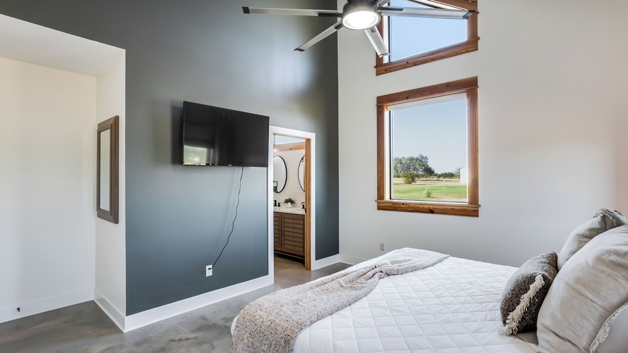 Photo of Bedroom in Murdock