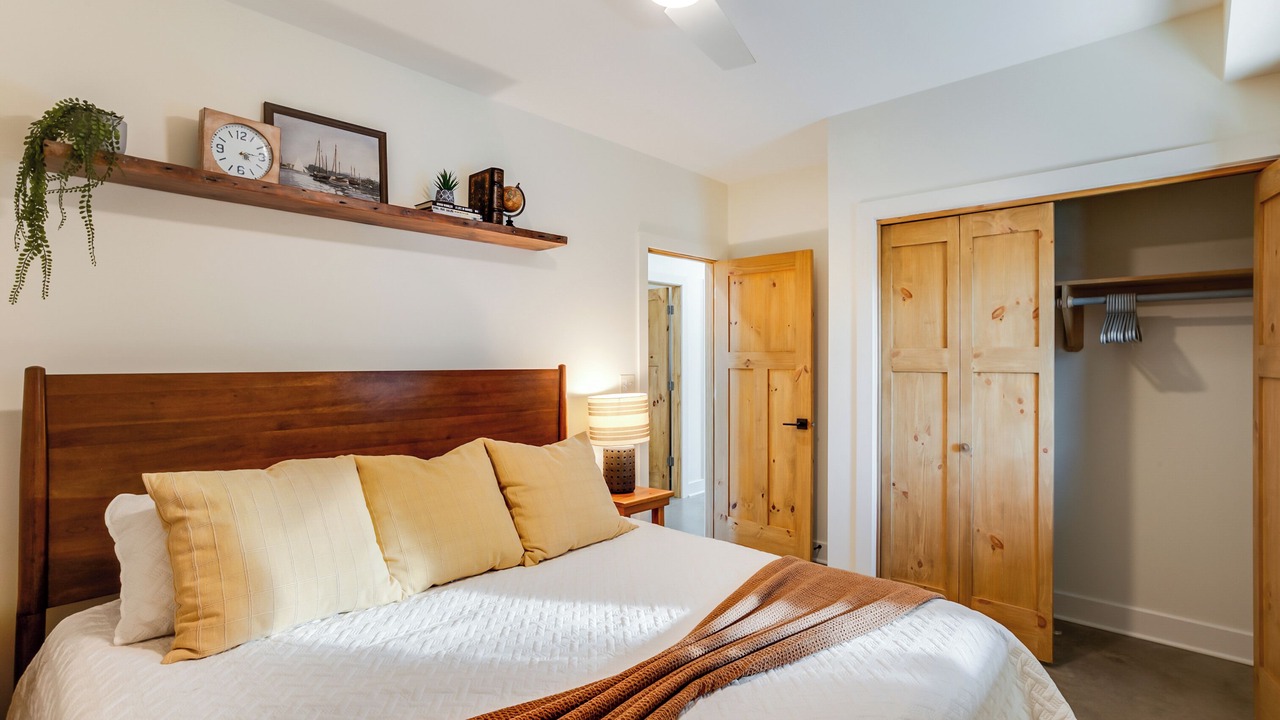 Photo of Bedroom in Murdock