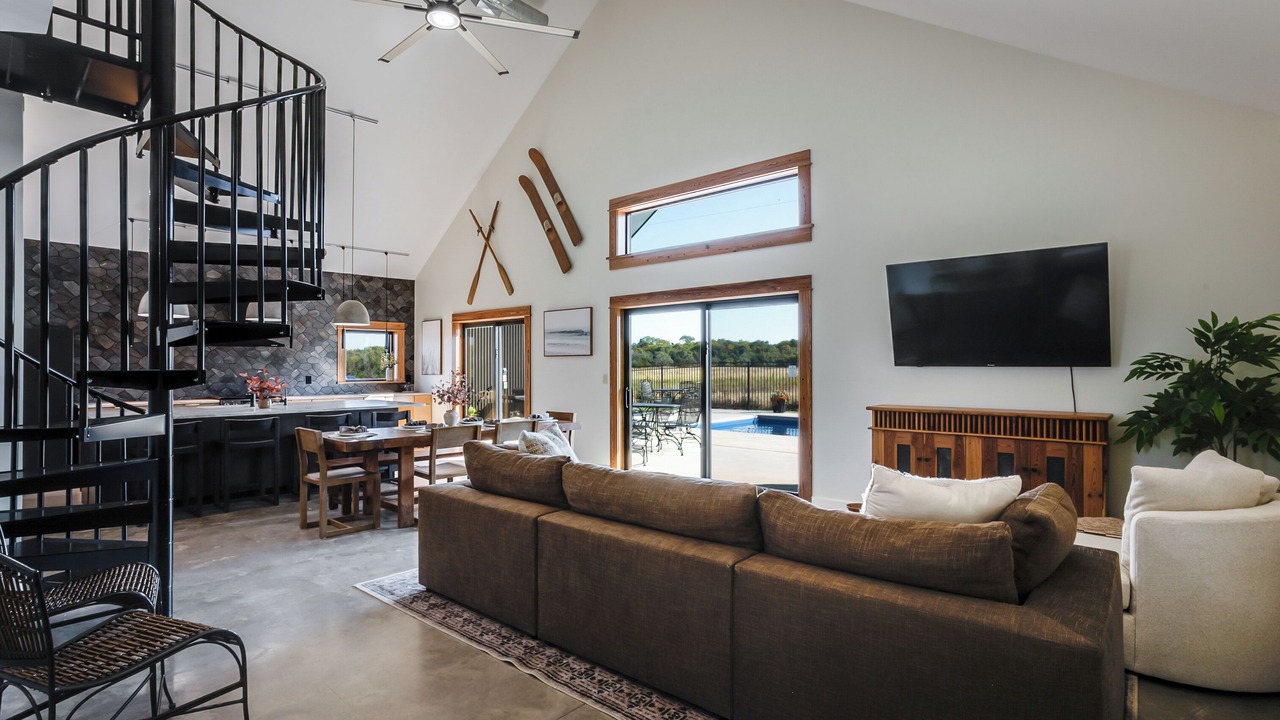 Photo of Livingroom in Murdock