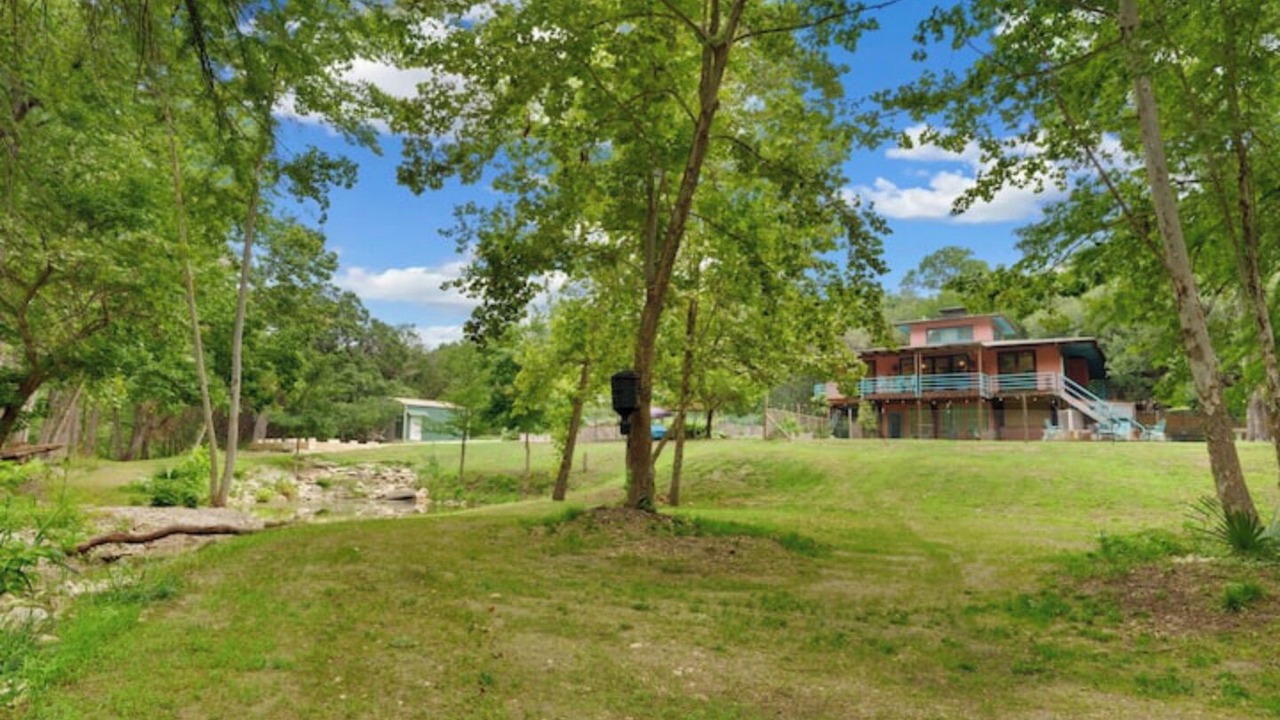 Photo of Outdoor in Spring Branch