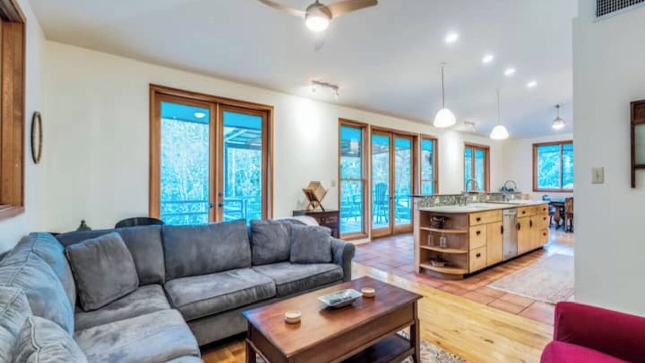 Photo of Livingroom in Spring Branch