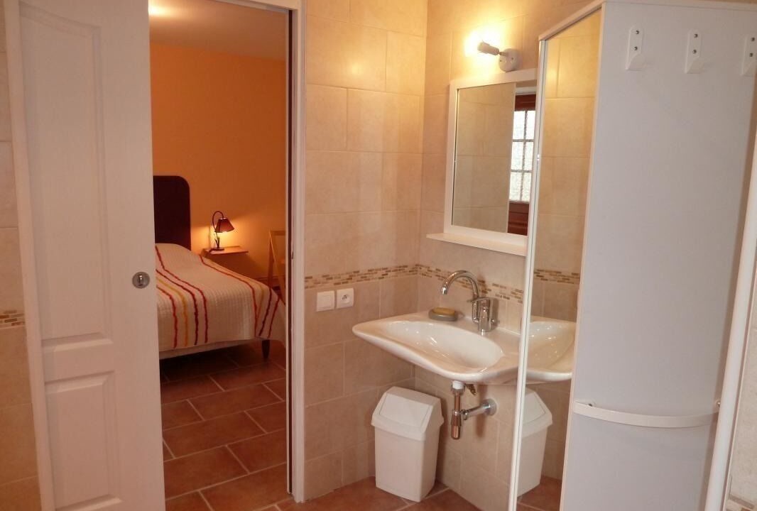 Photo of Bedroom in Givry