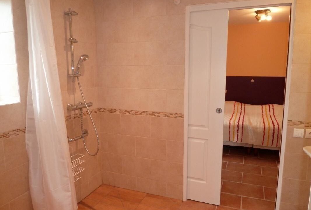 Photo of Bathroom in Givry