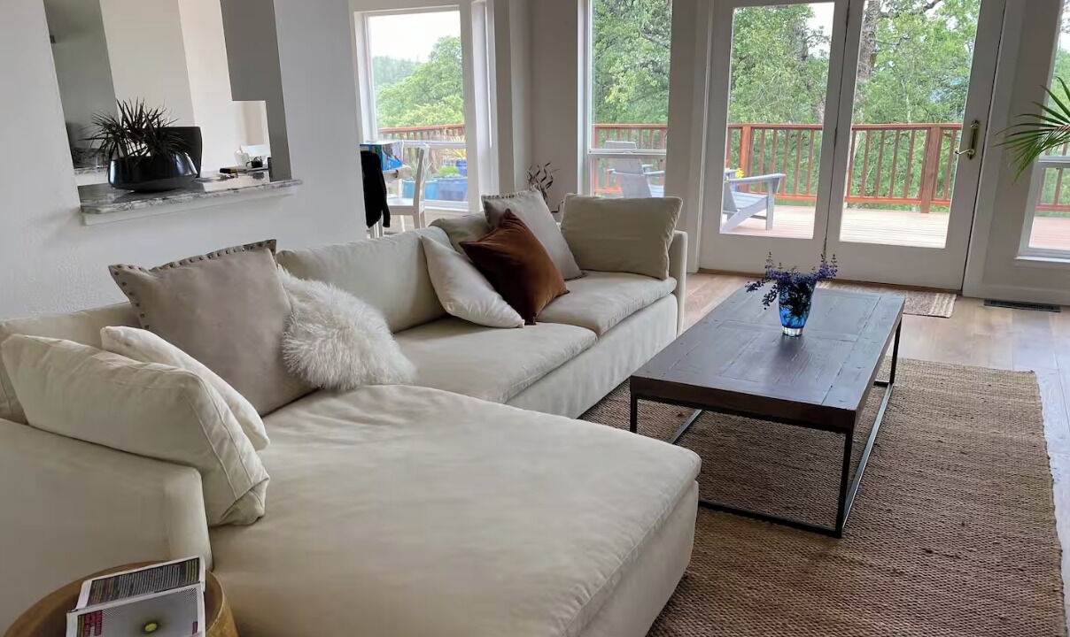 Photo of Livingroom in Penn Valley