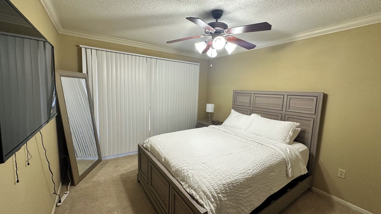 Photo of Bedroom in Mid City South