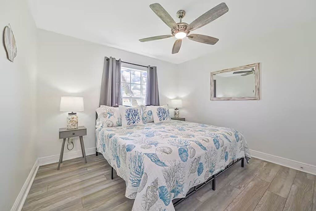Photo of Bedroom in Pelican