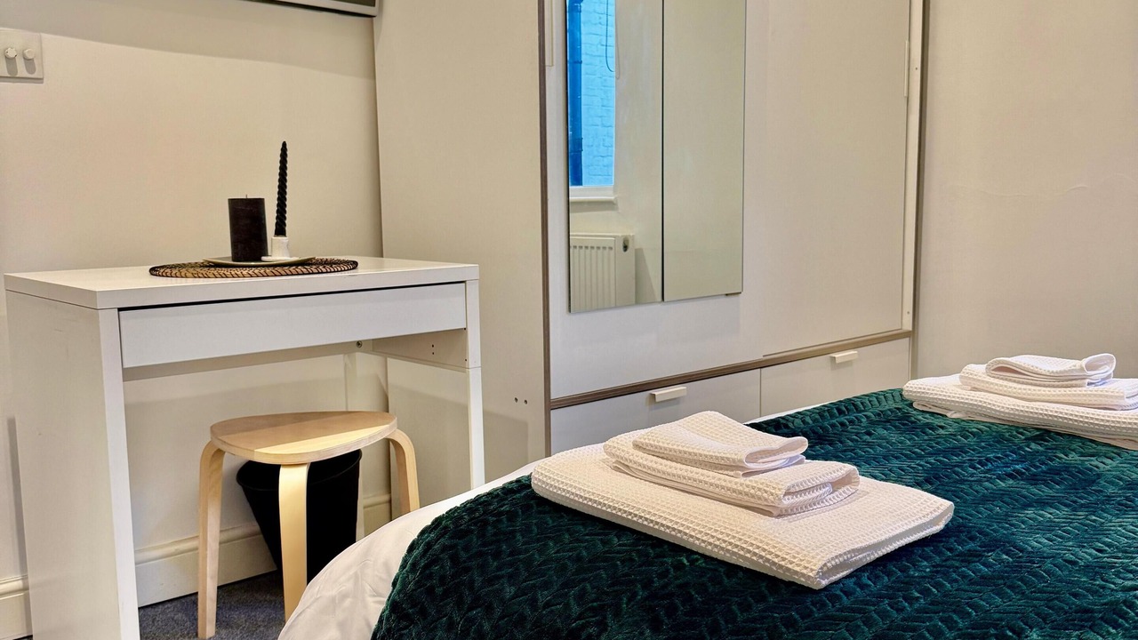 Photo of Bedroom in West Hendon