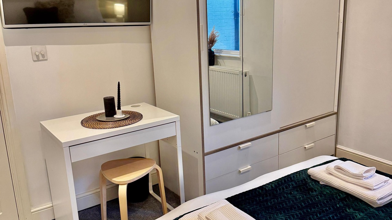 Photo of Bedroom in West Hendon