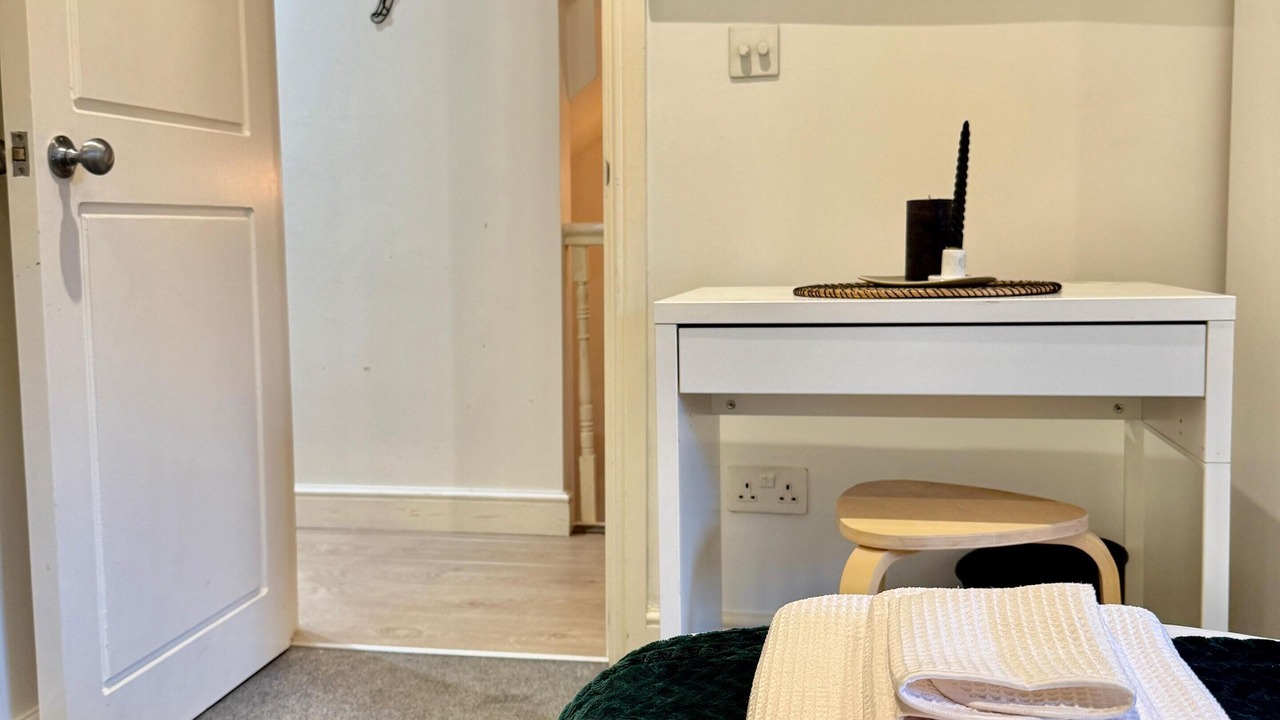 Photo of Bedroom in West Hendon