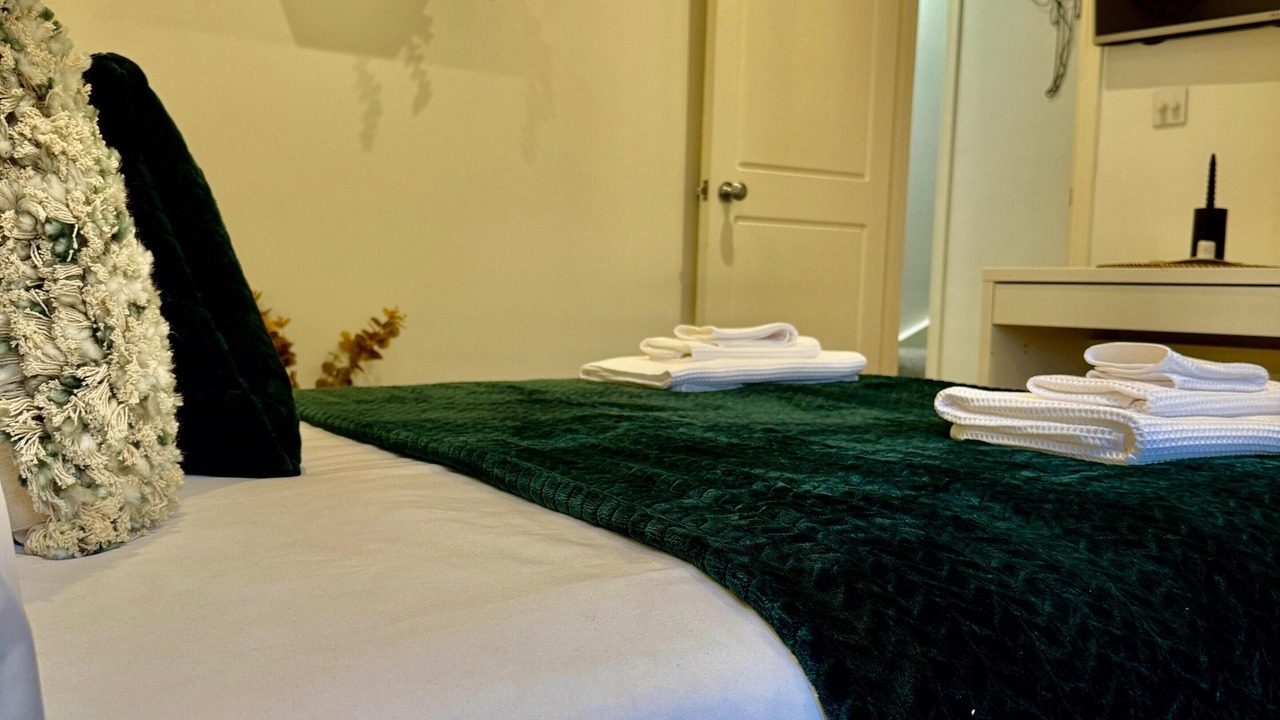 Photo of Bedroom in West Hendon