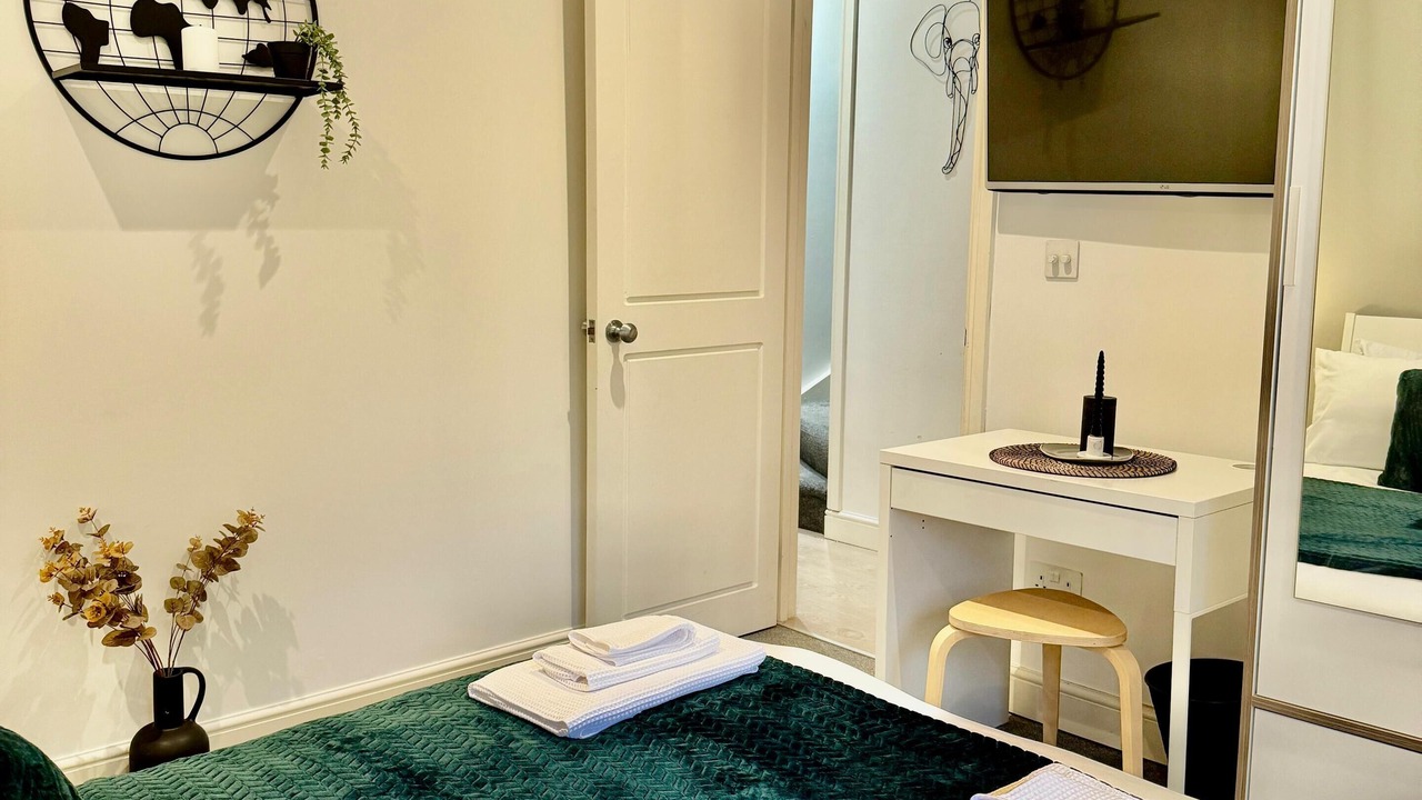 Photo of Bedroom in West Hendon