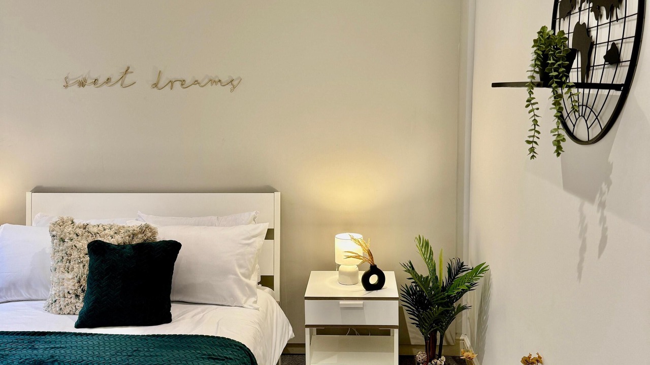 Photo of Bedroom in West Hendon