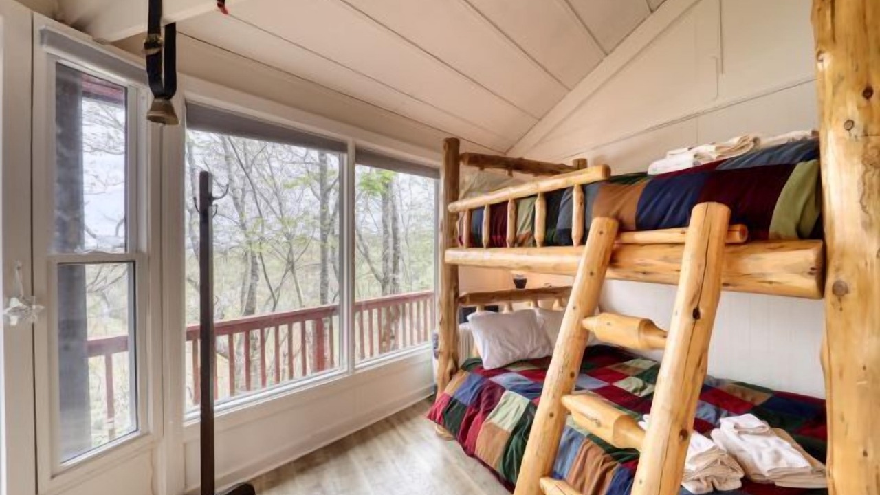 Photo of Bedroom in Beech Mountain