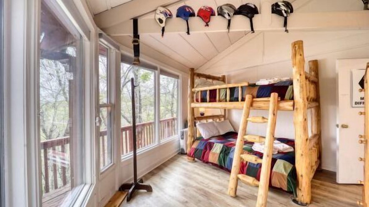Photo of Bedroom in Beech Mountain