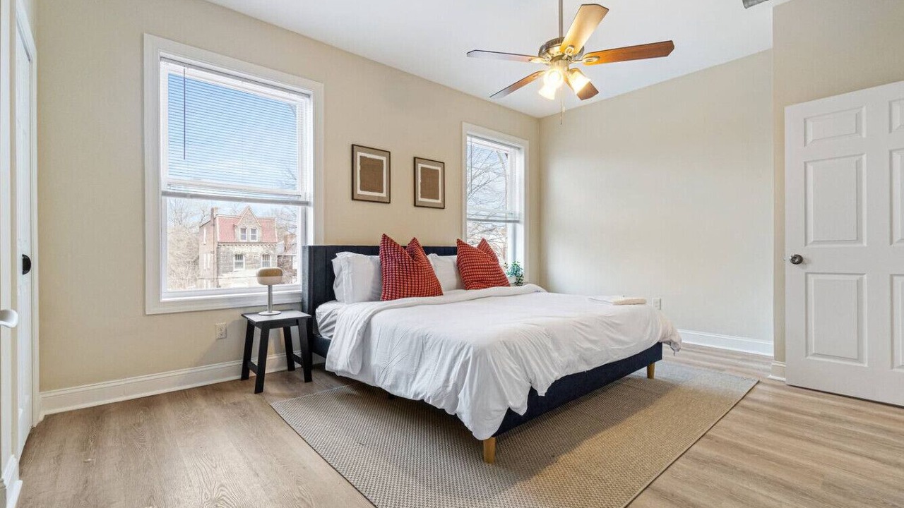 Photo of Bedroom in Point Breeze North