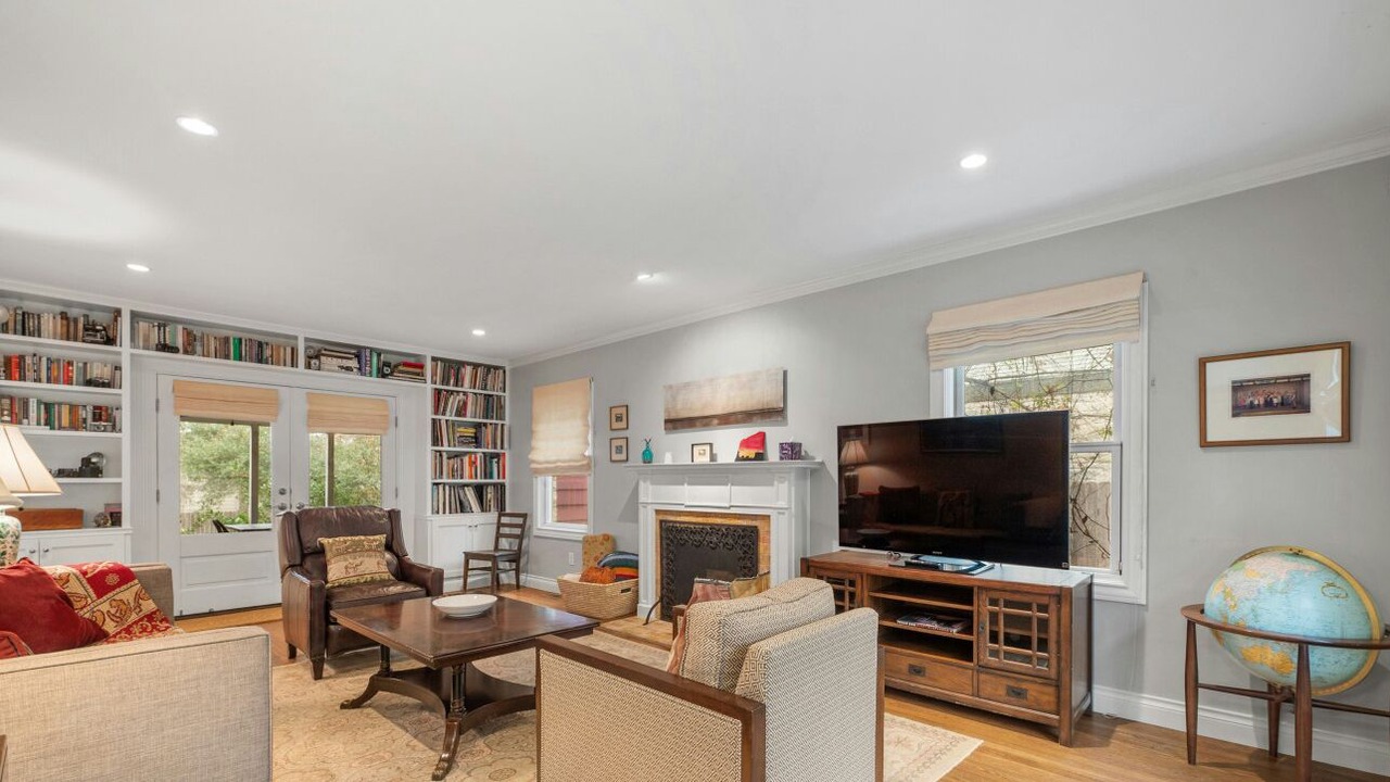 Photo of Bedroom in Tarrytown