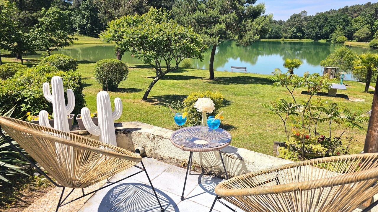 Photo of Outdoor in Douville