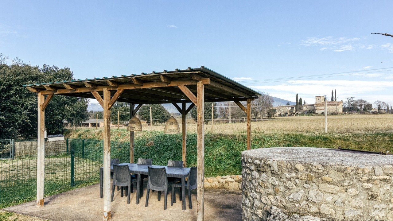 Photo of Outdoor in Maia de Montcal