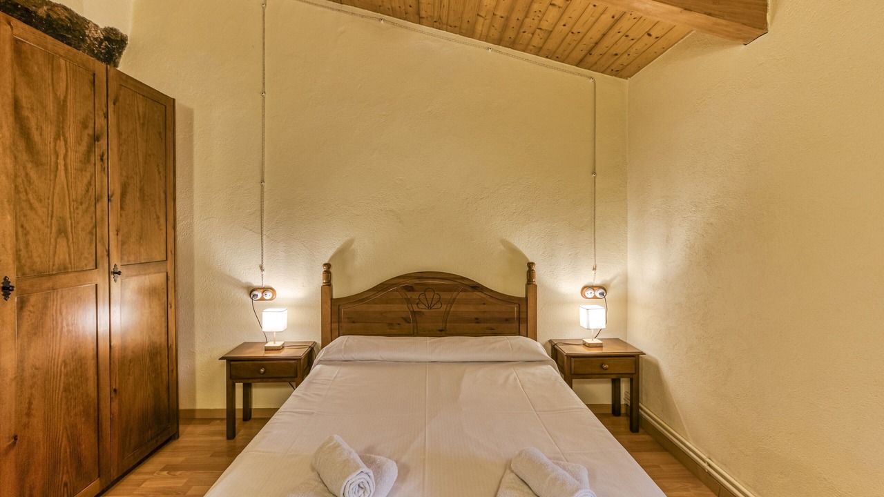 Photo of Bedroom in Maia de Montcal