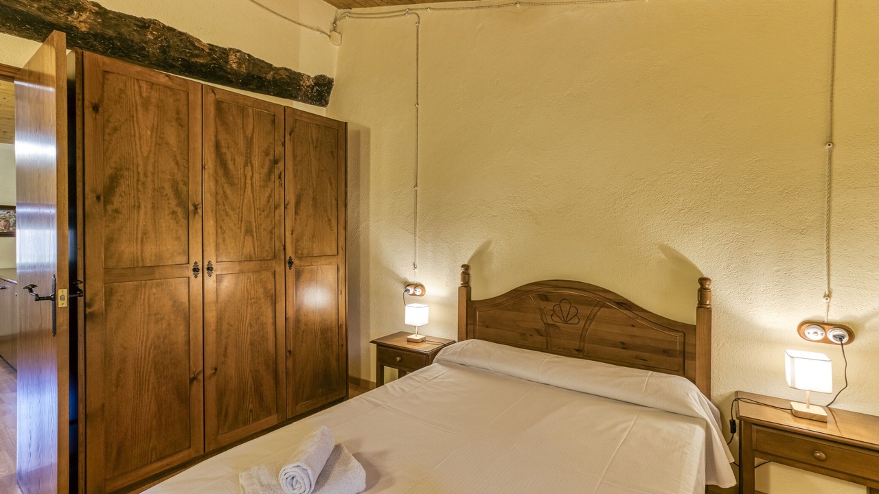 Photo of Bedroom in Maia de Montcal