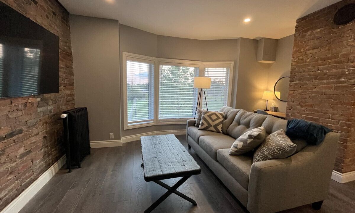 Photo of Livingroom in East Windsor