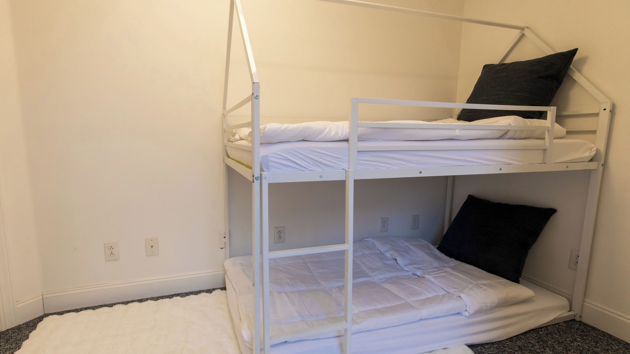 Photo of Bedroom in Lake Murray of Richland
