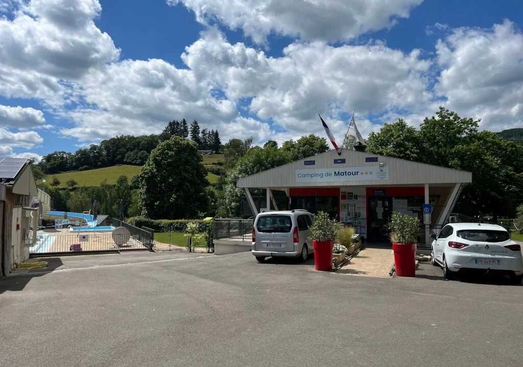 Photo of Outdoor in Matour