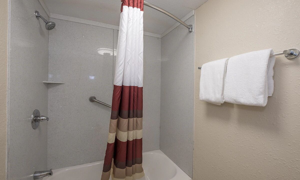 Photo of Bathroom in Ashley Oaks