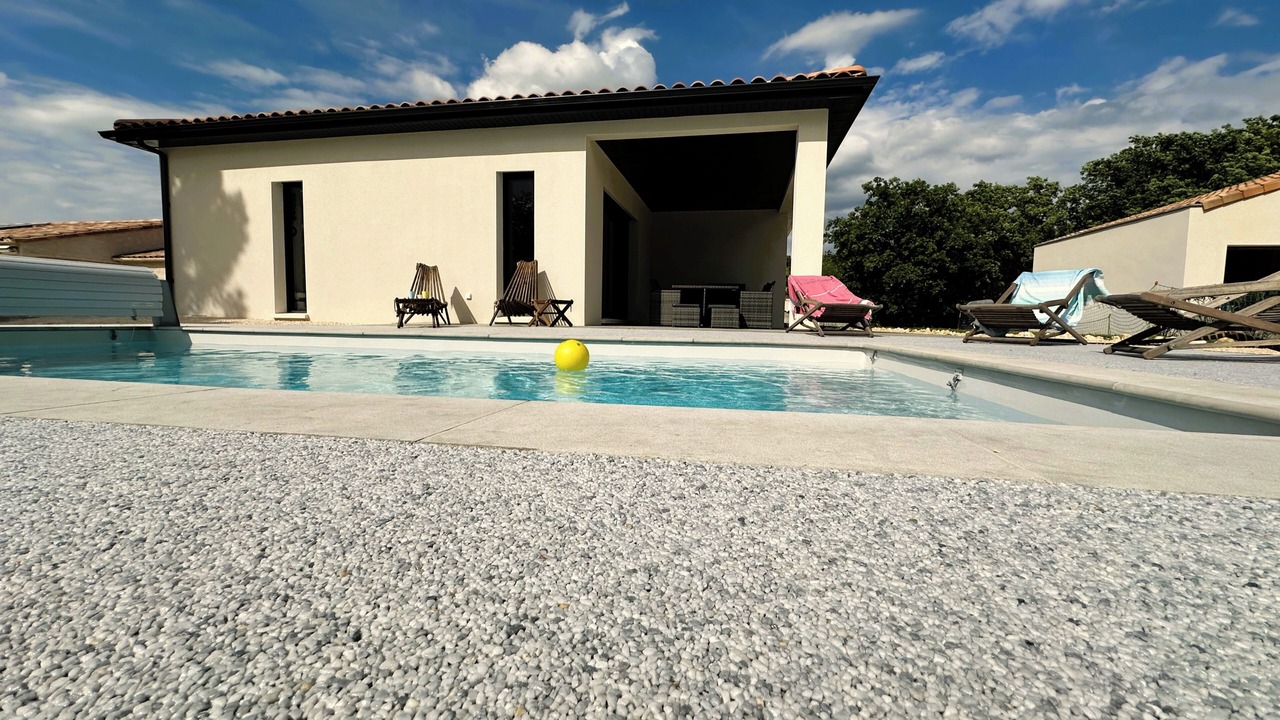 Photo of Outdoor in Salavas