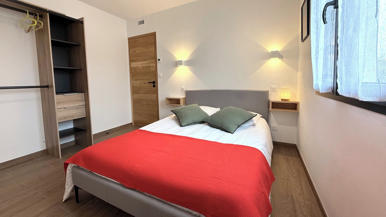 Photo of Bedroom in Salavas