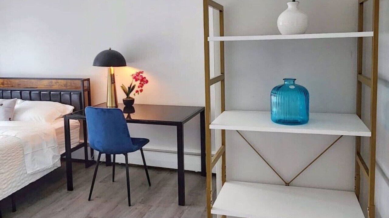 Photo of Bedroom in Metro Center