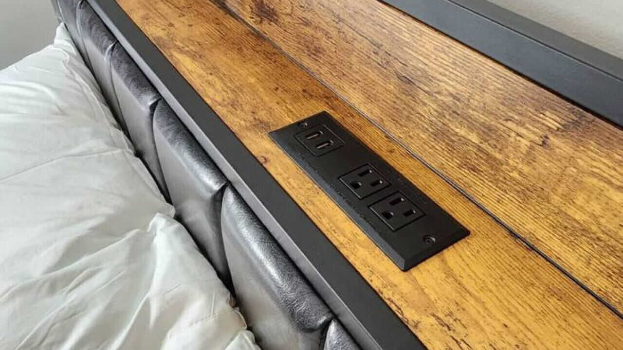 Photo of Others in Metro Center