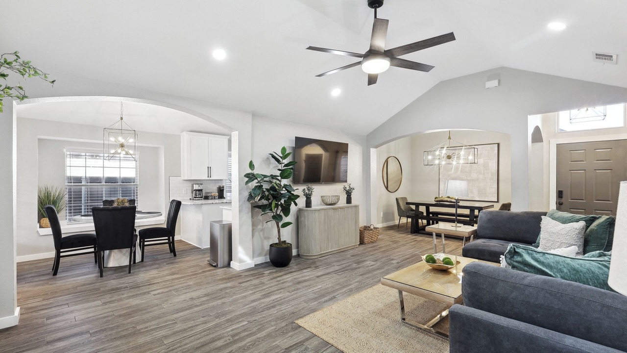 Photo of Livingroom in Lewisville