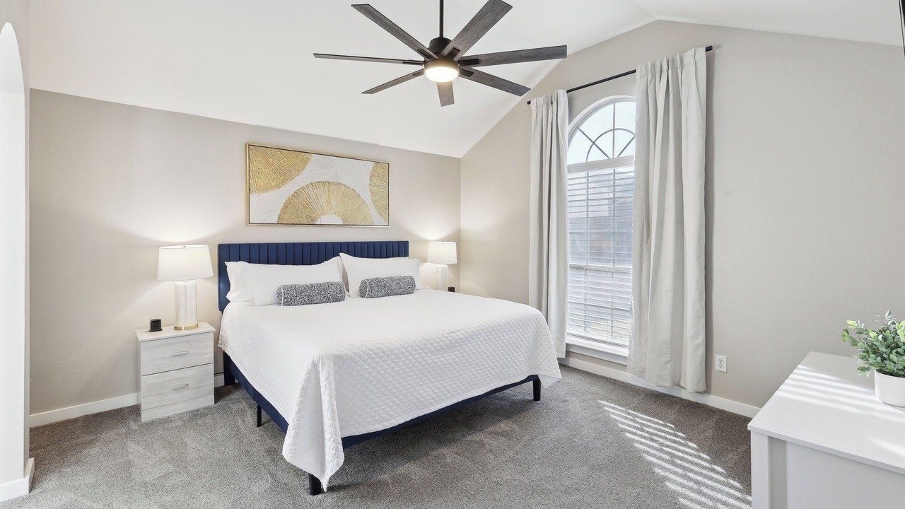 Photo of Bedroom in Lewisville