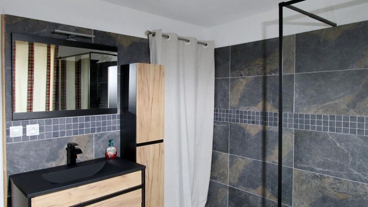 Photo of Bathroom in Leynhac