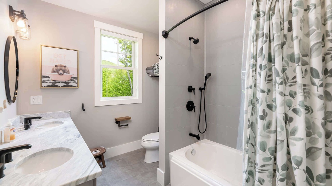 Photo of Bathroom in Lincoln