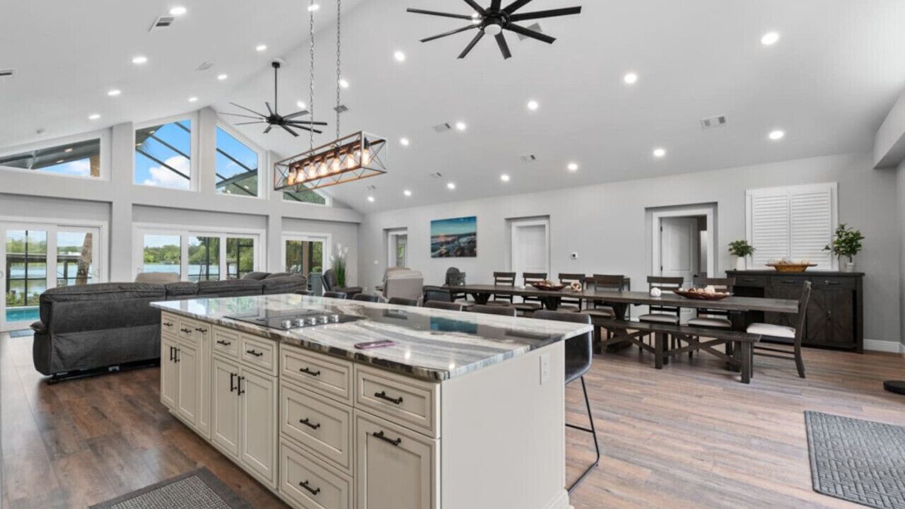 Photo of Outdoor in Lake Shore Estates