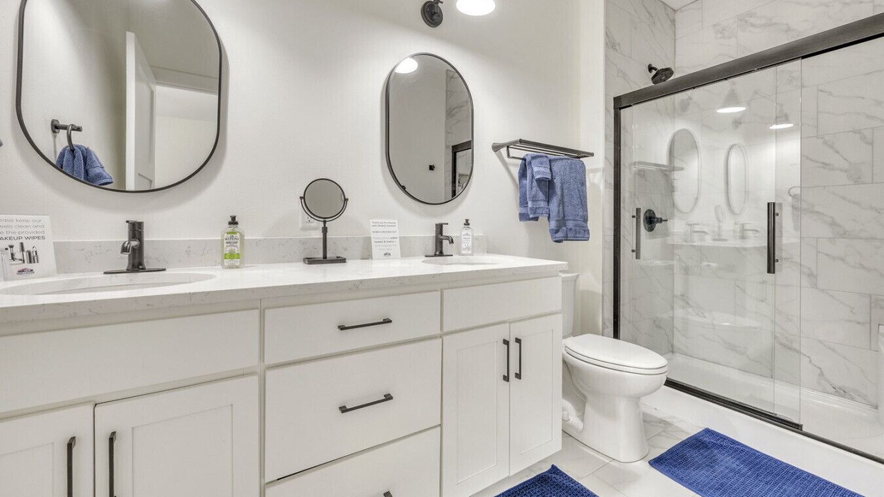 Photo of Bathroom in Arnolds Park