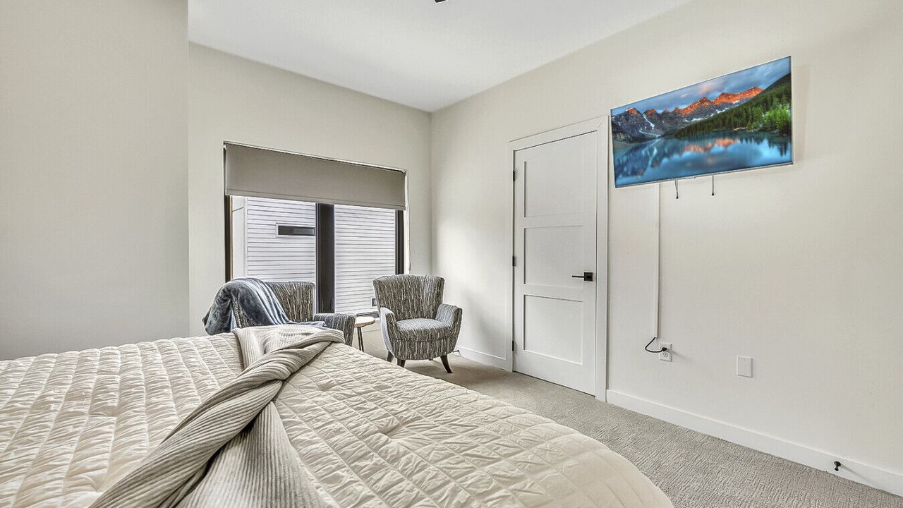 Photo of Bedroom in Arnolds Park