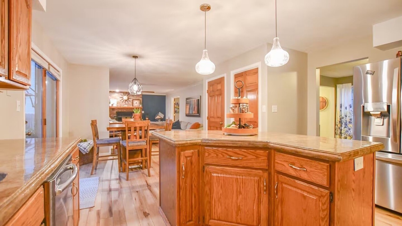 Photo of Others in Appleton