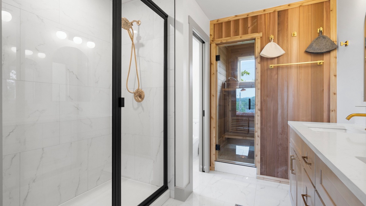Photo of Bathroom in Charlotte Park