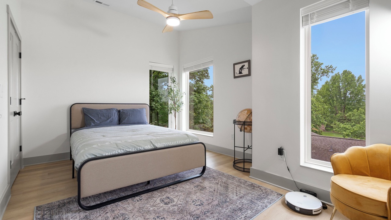 Photo of Bedroom in Charlotte Park