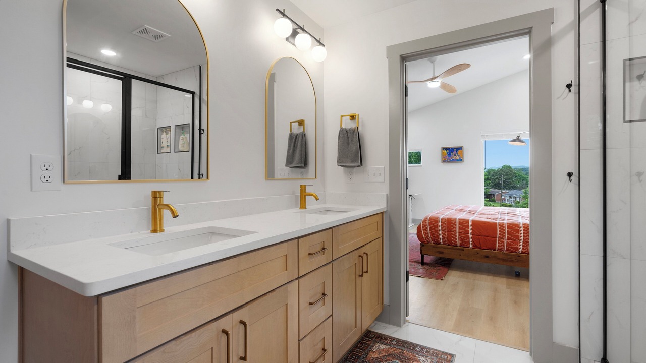 Photo of Bedroom in Charlotte Park