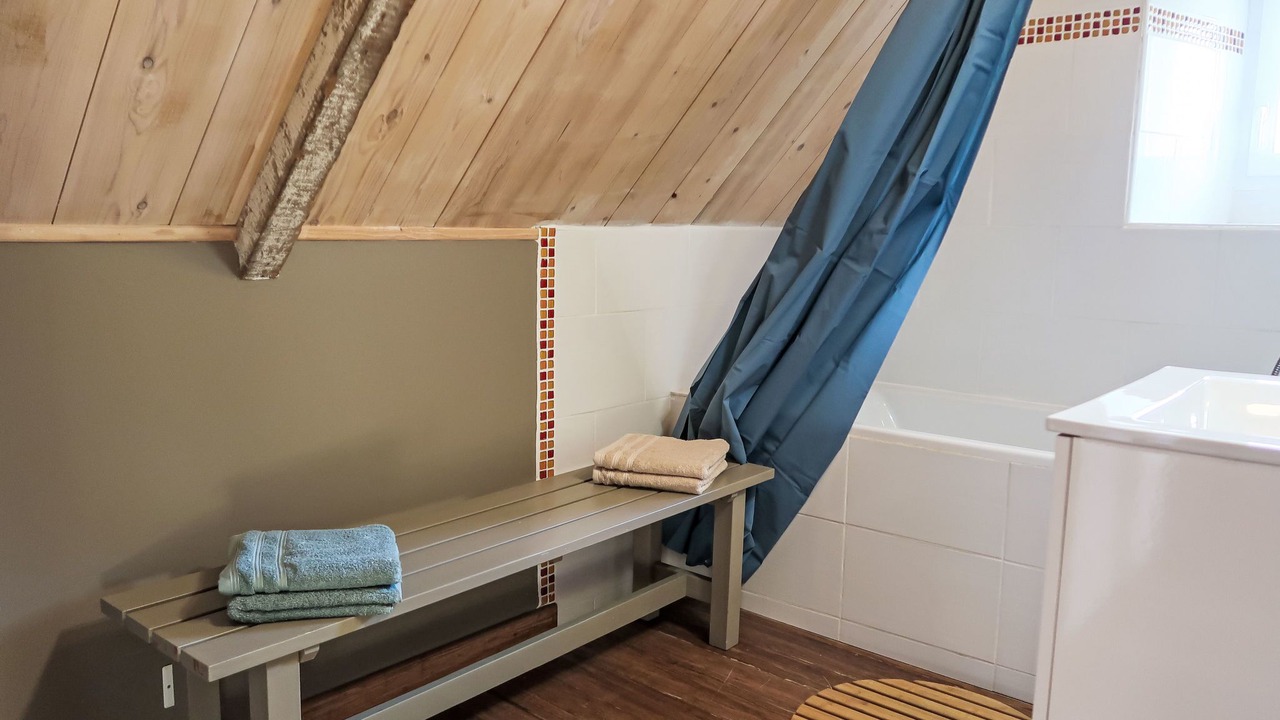 Photo of Bathroom in Trevou-Treguignec